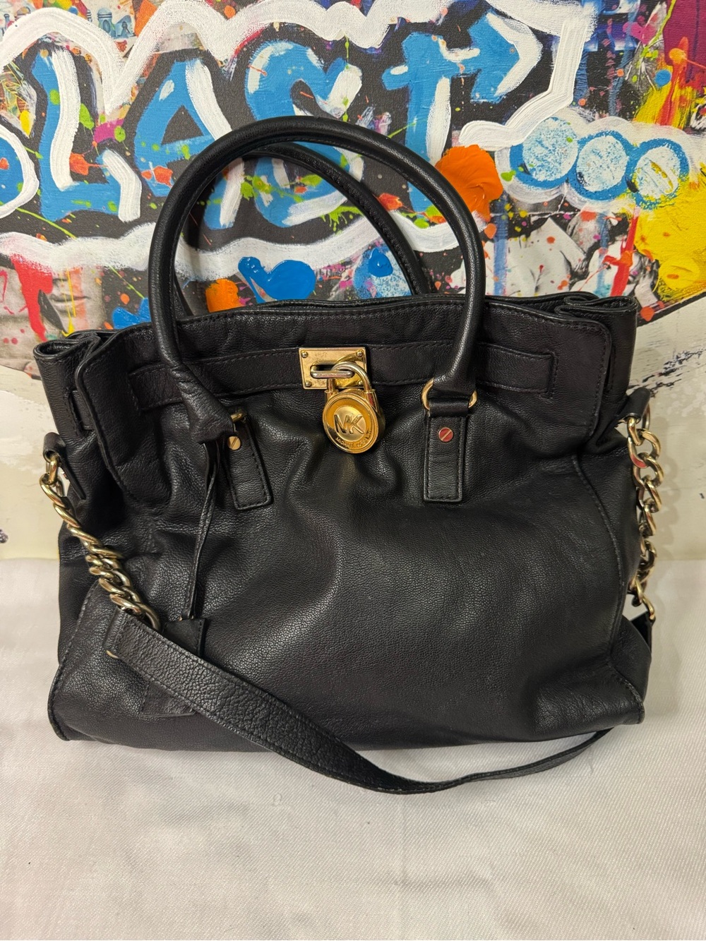 Michael Kors Hamilton Bag - Picture 8 of 13